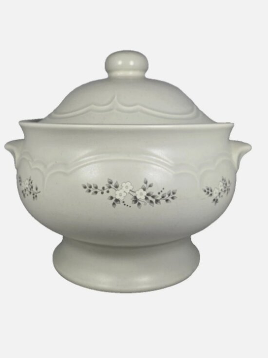 Pfaltzgraff Other - Vintage Pfaltzgraff USA Heirloom Soup Tureen 160 3.5 Qt Stoneware Floral w/ Lid